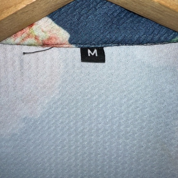 Thunderbird Floral Button-Down Shirt - Blue and Pink. Size: M Great Material TTS - Picture 5 of 5